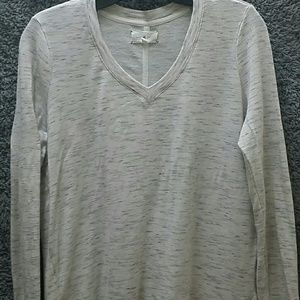 Lou & Grey long sleeve v neck top